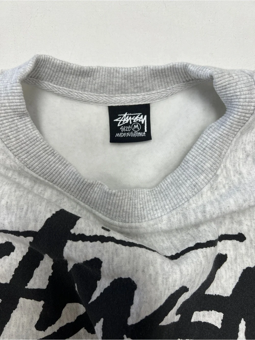 Stussy World Tour Gray Crewneck Sweatshirt Logo Cities Graphic Size Medium